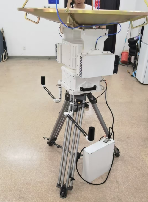 便携式跟踪干扰雷达转台