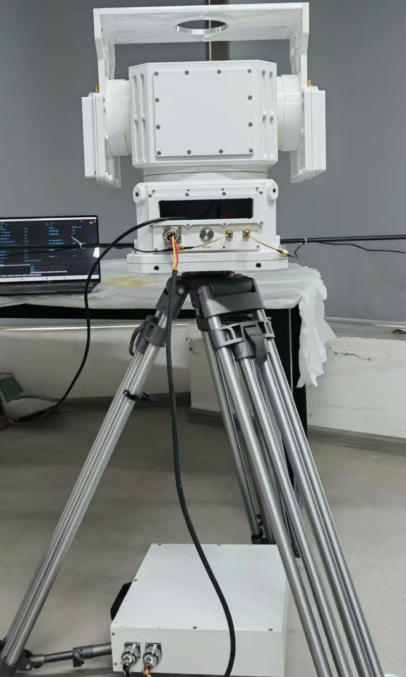 便携式跟踪干扰雷达转台